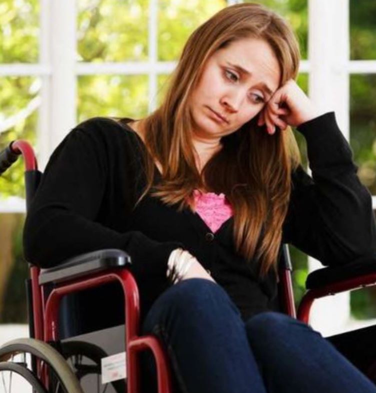 Bride Asks Sister to Hide Wheelchair for Wedding Photos, Story Sparks Debate on Ableism