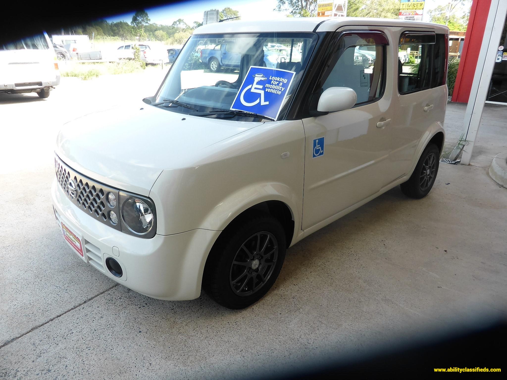 2005 Nissan Cube Rear Wheelchair or Scooter Entry