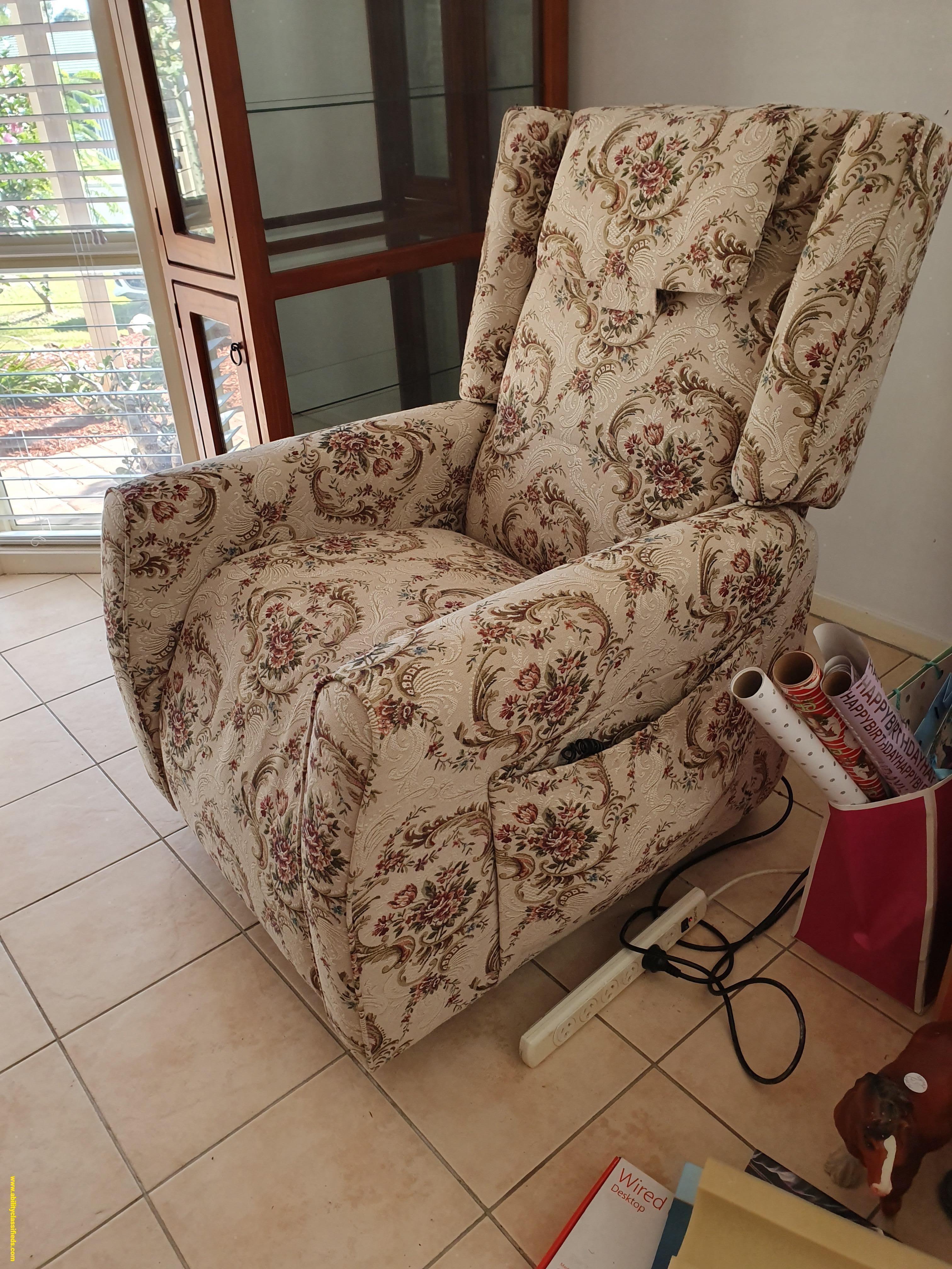 Niagra recliner massage chair