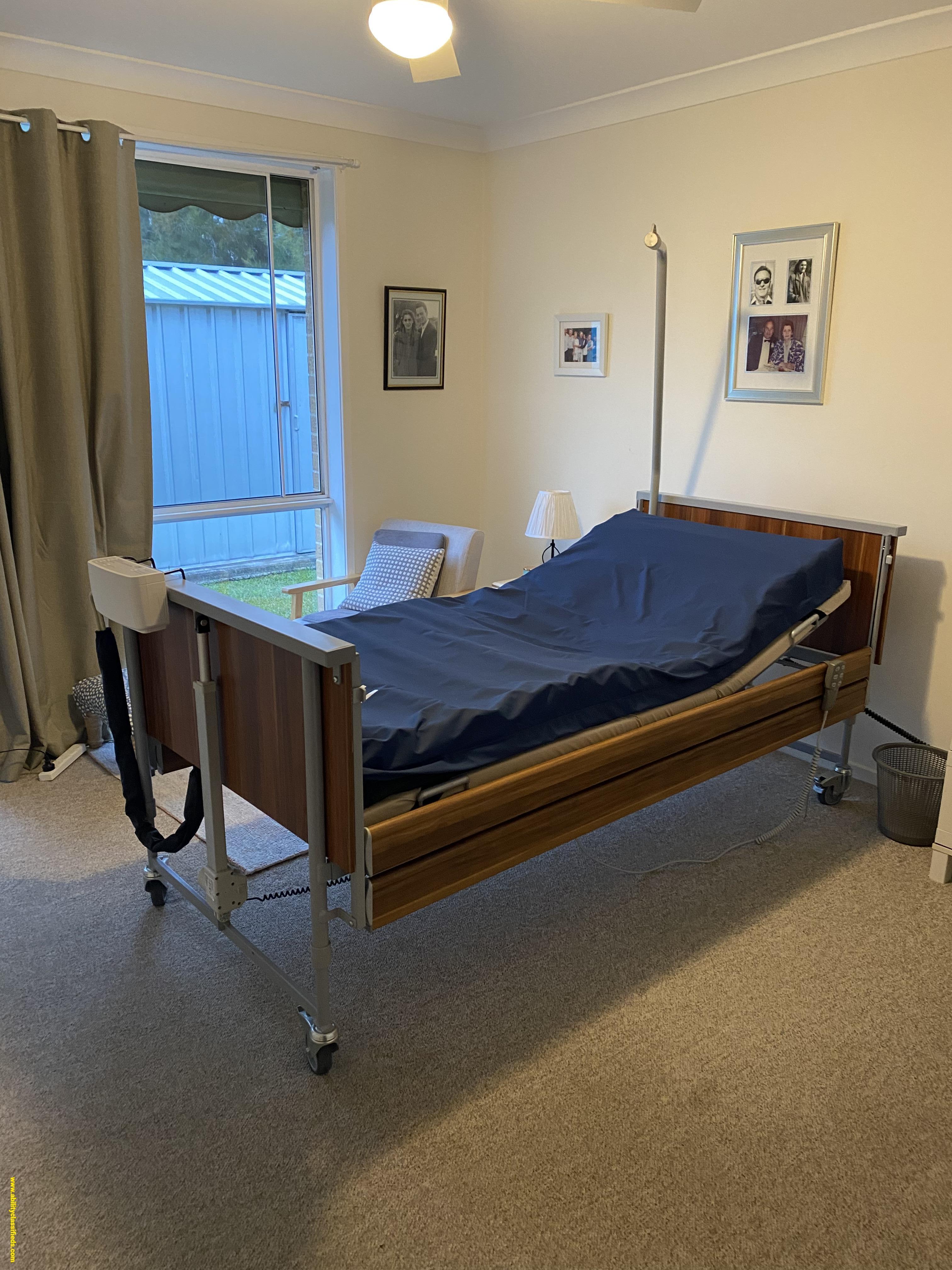 NEED GONE MAKE AN OFFER Smik care adjustable hospital bed with mattress 