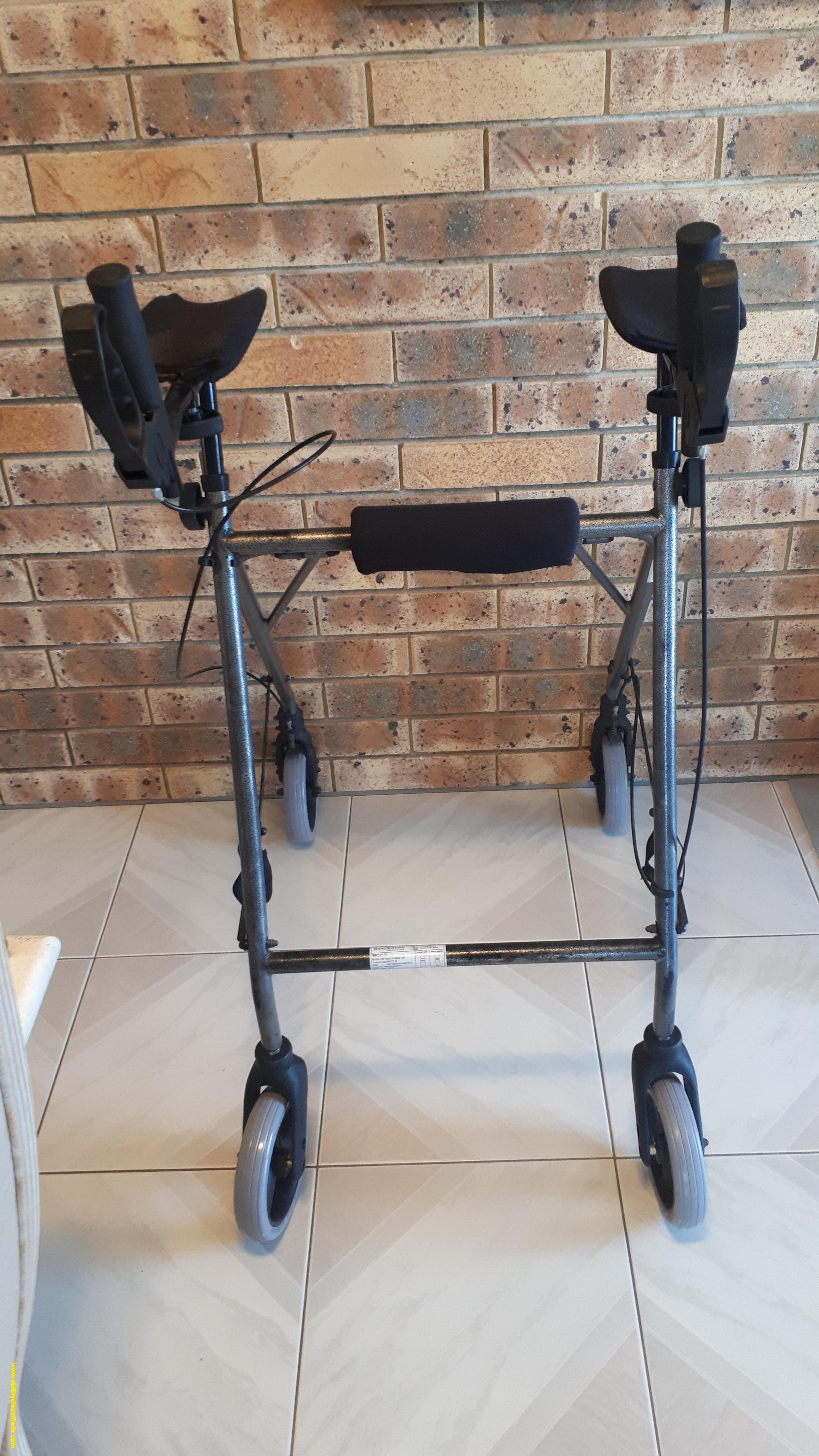 Forearm Walker with Handbrakes (Rollator)