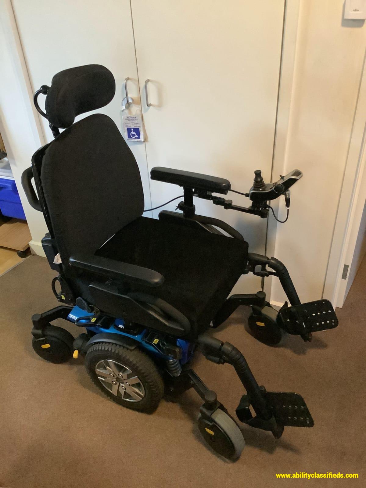 Electric wheelchair Quantum Edge 2.0 