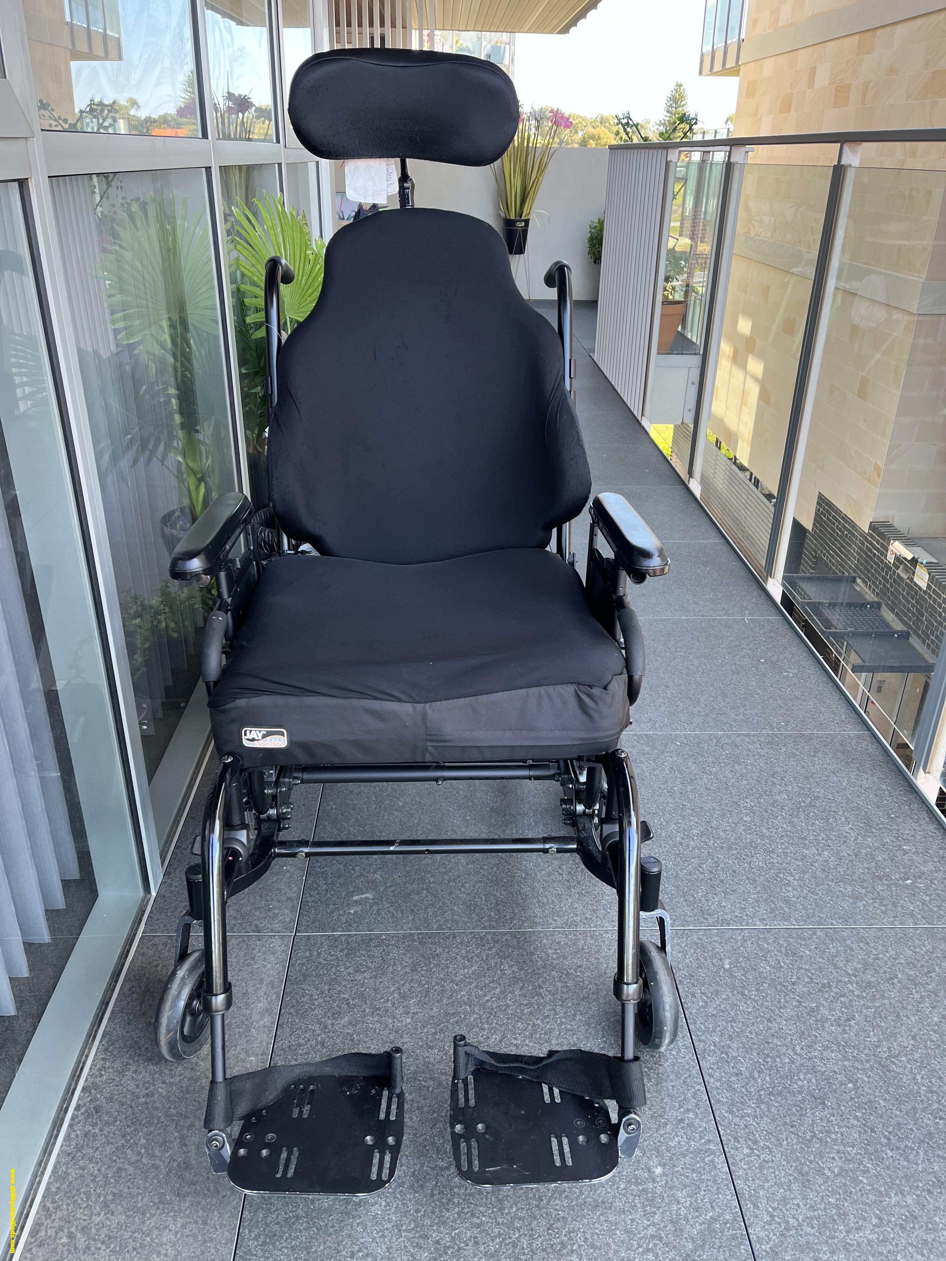 SR45-20 quickie wheelchair that tilts with headrest support 