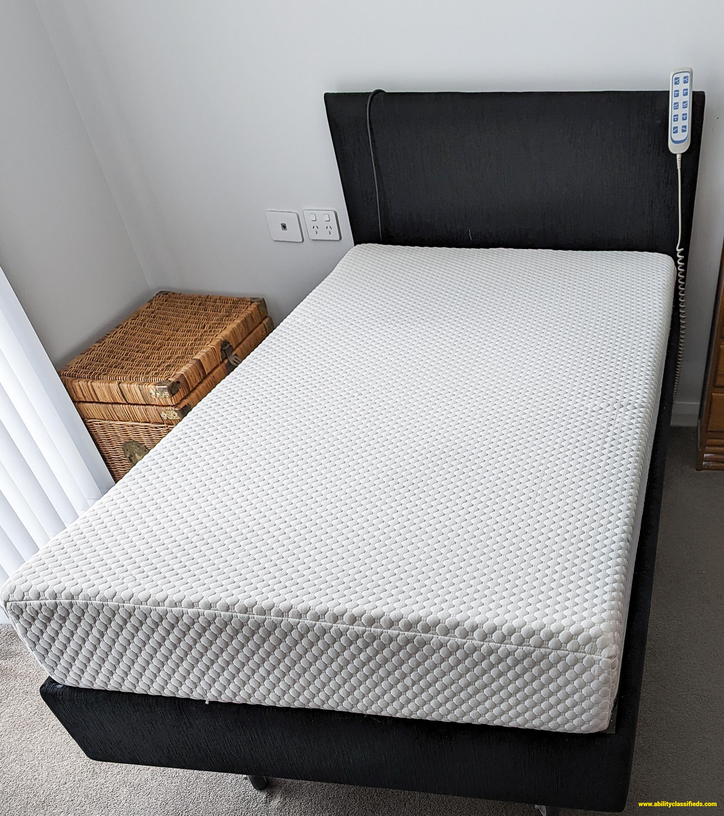 FULLY AUTOMATIC ICARE KING SINGLE BED AND MATTRESS