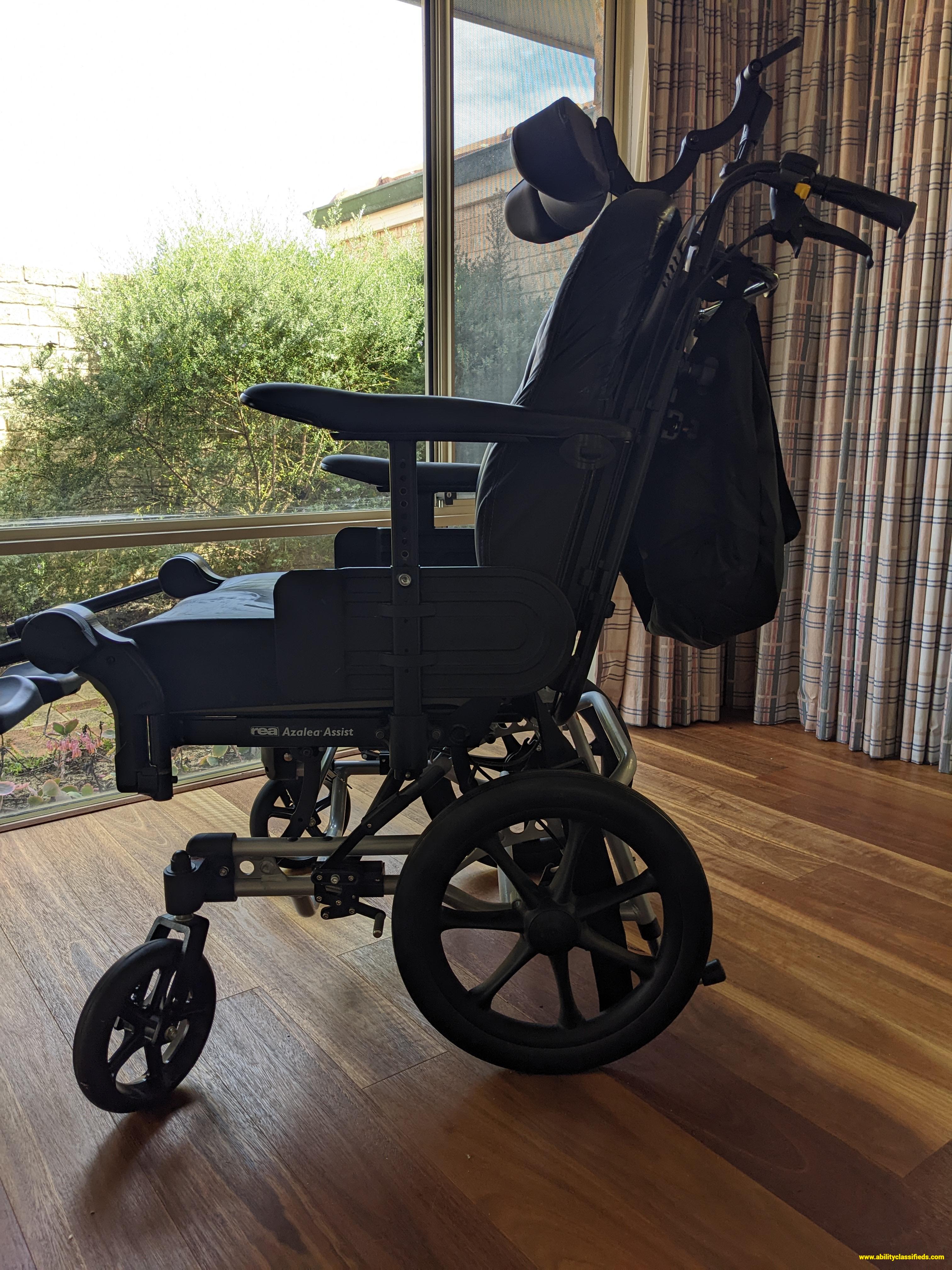 Manual wheelchair - Rea Azalia