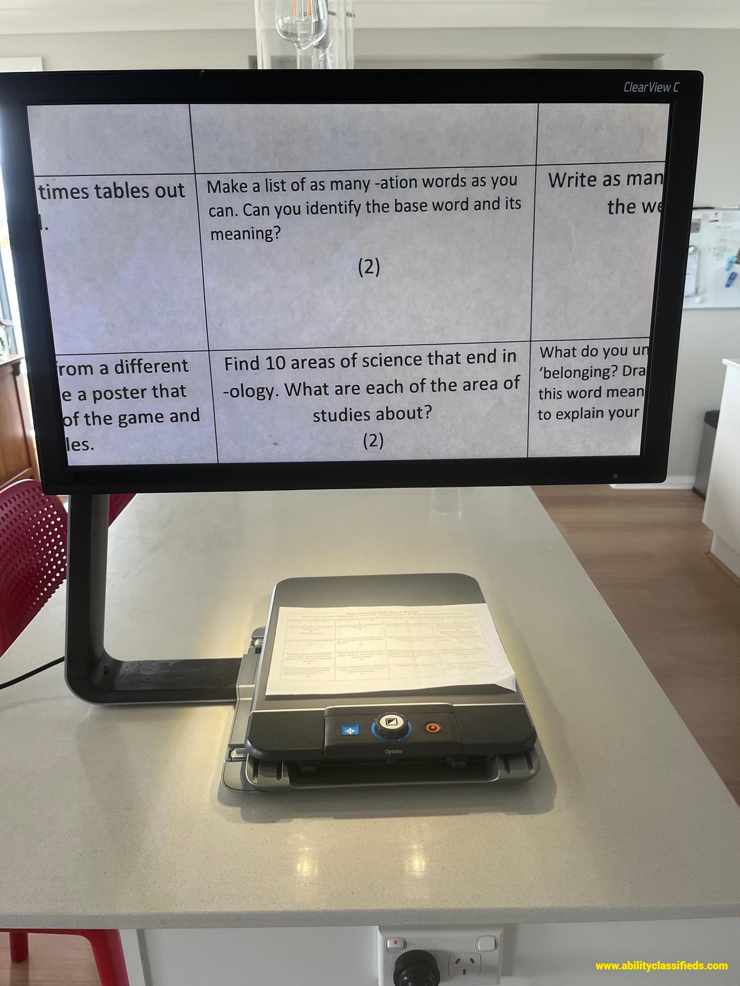Optelec Clearview C - Magnifier/Viewer
