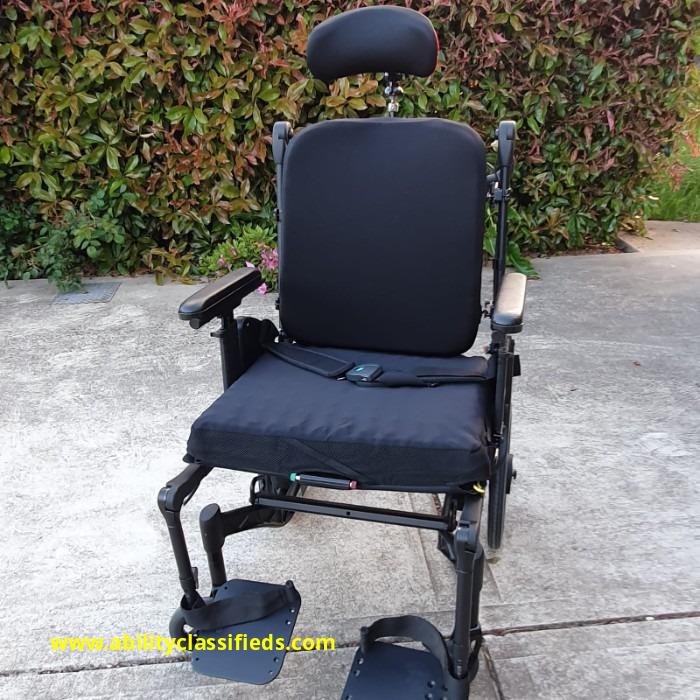 Like New - FUZE T50N PDG Manual Tilt & Recline Wheelchair with ROHO and Spex back