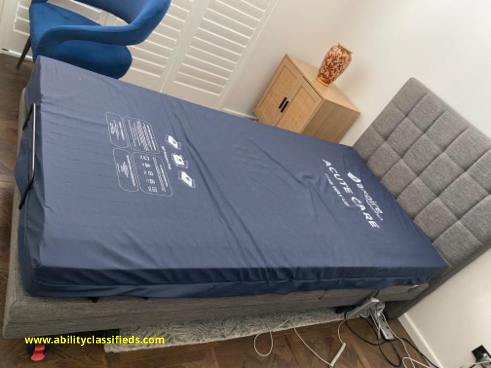 Aspire Comfimotion Active Care bed, with mattress and headboard