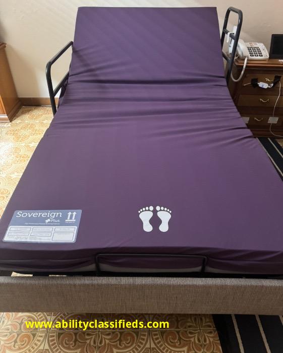King single - Electric adjustable bedframe and mattress with bed rails