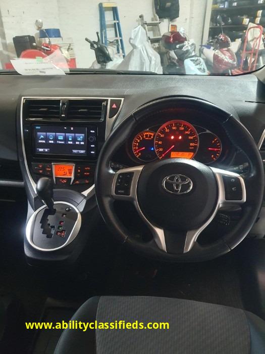 Toyota Ractis Auto.  With electronic front transfer seat and rear Crane - Image 8 of 19