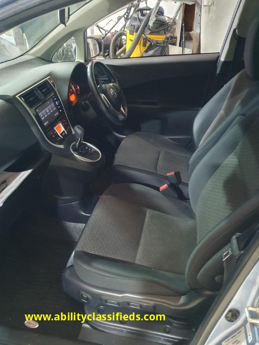 MY 2017 Toyota Ractis with transfer seat and rear crane - Image 6 of 20