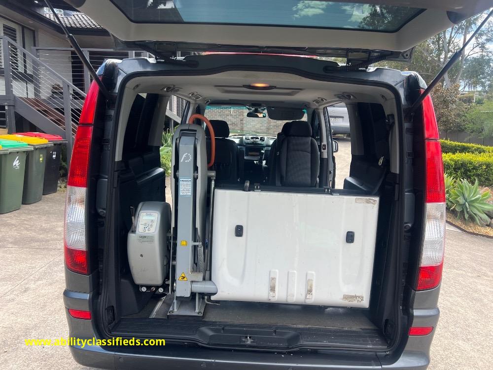 2013 Mercedes Benz Valante  - Image 6 of 16