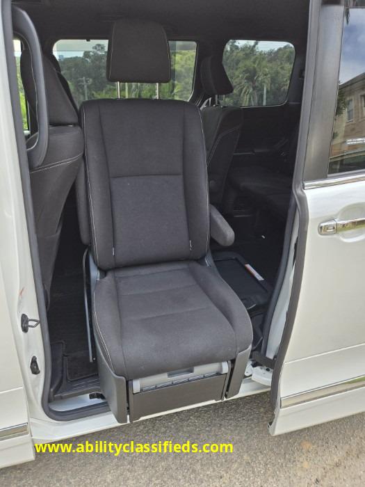 Toyota Esquire ( Modelista ) with Turney transfer seat - Image 4 of 20