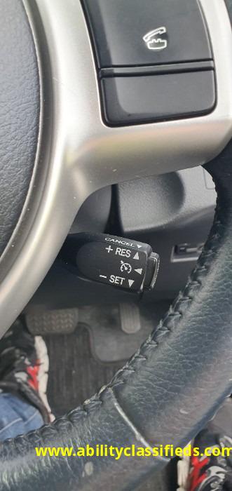 Toyota Ractis with Turney Transfer seat  - Image 11 of 19